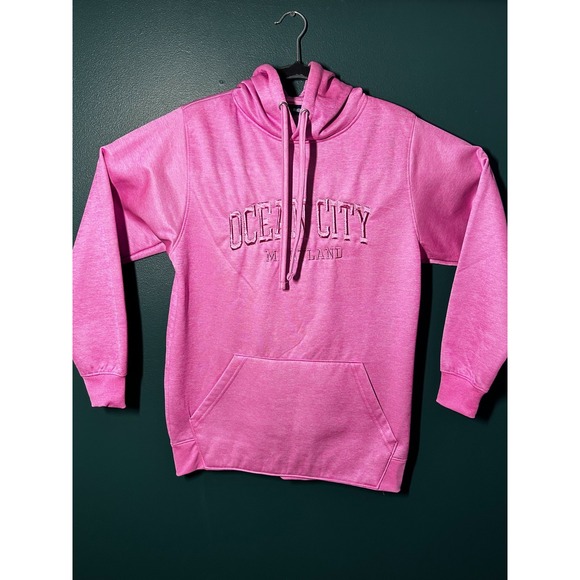 Basix Of America Tops - Ocean City Maryland Pink Long Sleeve Embroidered Hoodie Size Small